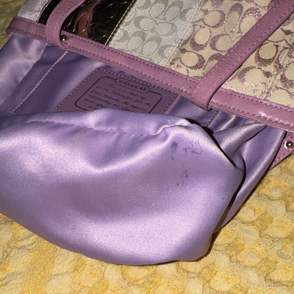🌸☮️🍦☔️Coach Pink and Cream Patchwork Tote and Small Change Pouch - Picture 9 of 14